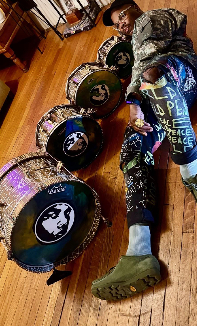 Daru-Jones-Snow-Milk-Signature-Drum-sets by Tikki Guitars-1